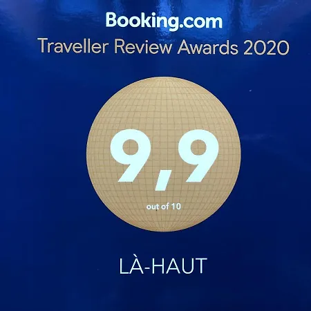 La-haut Chalet